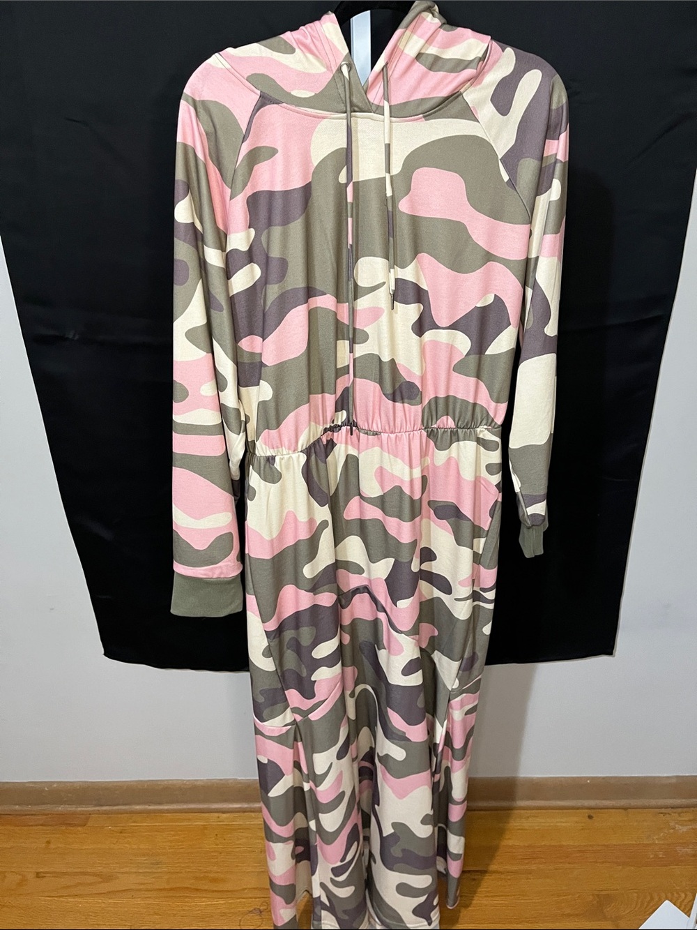 Ashley Stewart Pink Cream and Olive Camo Hooded Kids Pajama Set